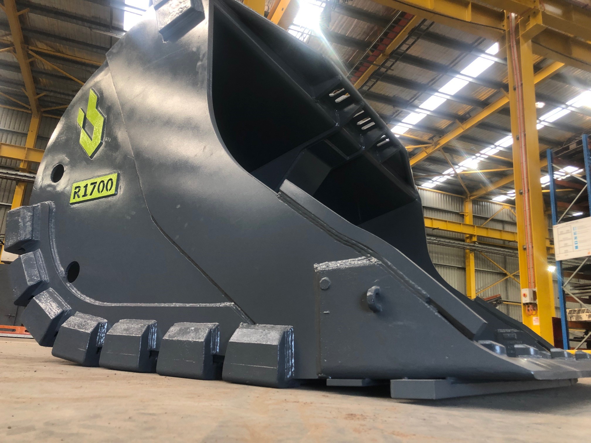 Bost R Series Bucket - Detail