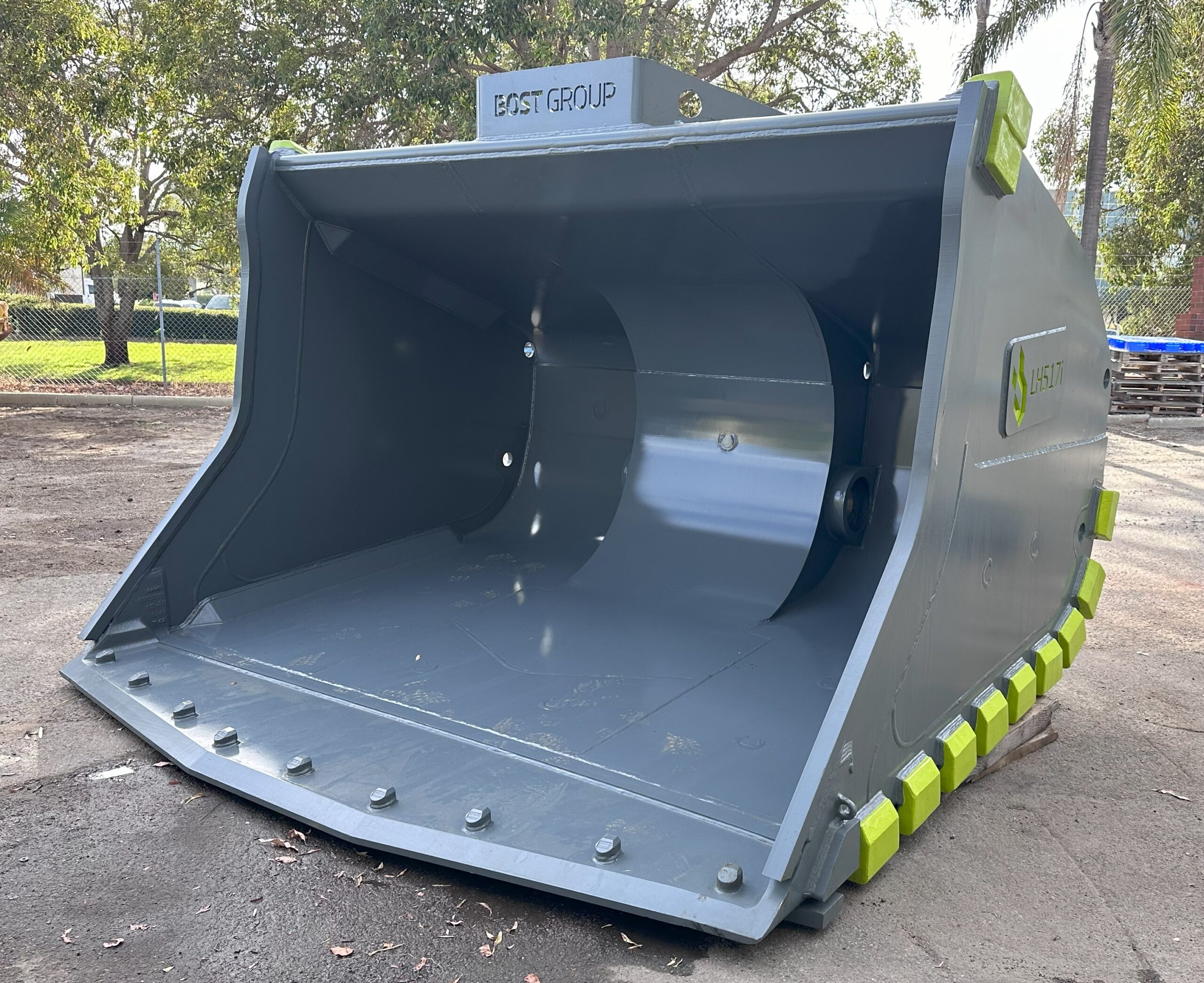 Bost LH517 Underground Mining Bucket