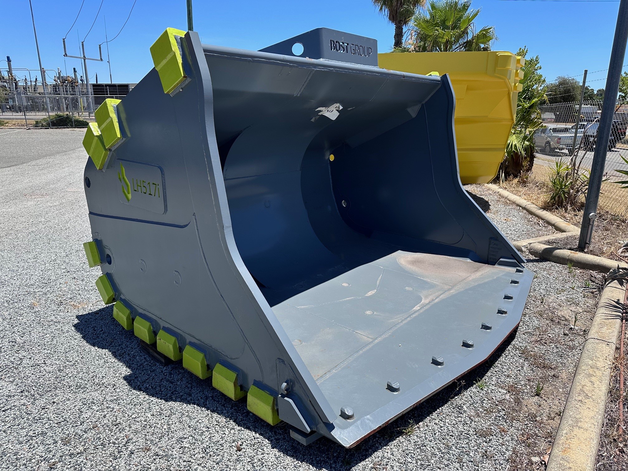 Bost LH517i 7.6m Bucket